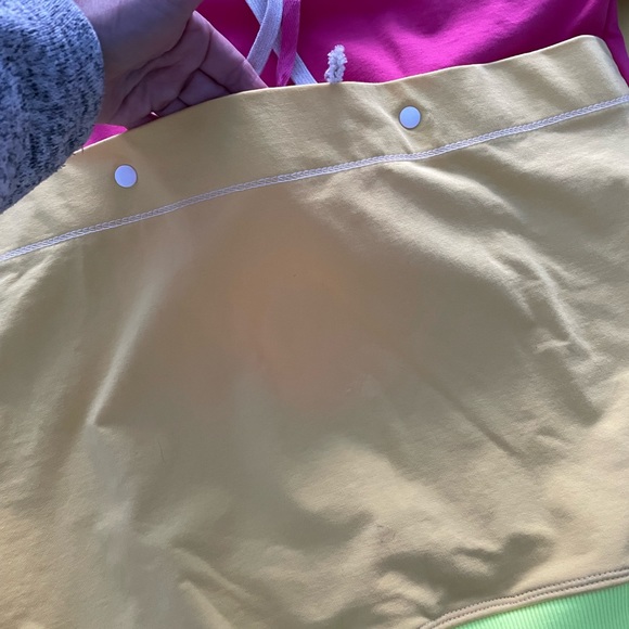 Raglan Sleeve w/Giant Front Pouch - Picture 4 of 5